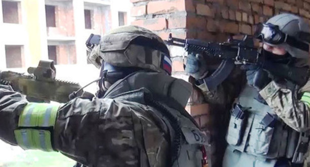 The law enforcers. Photo http://nac.gov.ru/