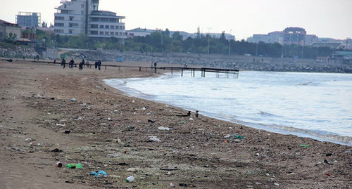 Caspian Sea beach in the town of Kaispiysk. Photo by Akhmed Aldebirov for the ‘Caucasian Knot’.