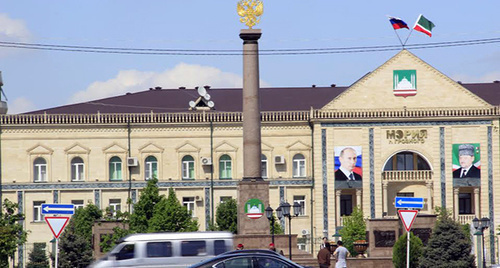 The stele "City of Military Glory". in Grozny. Photo by Akhmed Aldebirov for the "Caucasian Knot"