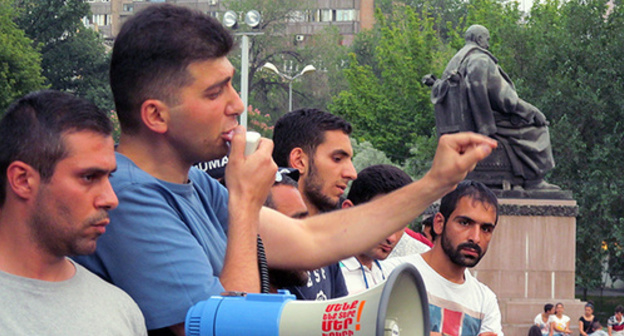 David Sanasaryan, member of Coordination Group, July 7, 2015. Photo by Armine Martirosyan for the ‘Caucasian Knot’. 