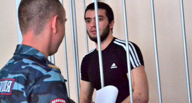 Khavazh Temirsultanov (to the right) in the courtroom. Sochi, July 2015. Photo by Svetlana Kravchenko for the "Caucasian Knot"
