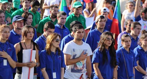 The participants of the North-Caucasian Youth Forum "Mashuk-2015". Photo http://www.riadagestan.ru/