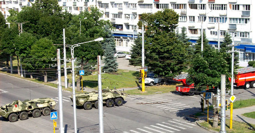 Military equipment around the house where the special operation was conducted. Nalchik, July 23, 2015. Photo by Lyudmila Maratova for the "Caucasian Knot"