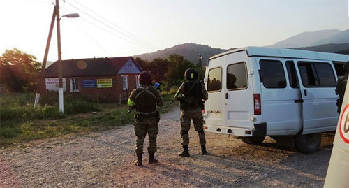 Law enforcers. Photo: http://nac.gov.ru/nakmessage/2015/08/04/v-ingushetii-neitralizovana-gruppa-iz-vosmi-boevikov-igil.html