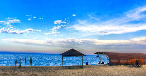 Beach in Makhachkala. Photo: Shamil Gasanov, http://www.odnoselchane.ru/