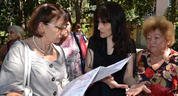 Meeting of residents of the "Gagarinskiy" micro-district in Sochi. Photo by Svetlana Kravchenko for the ‘Caucasian Knot’. 