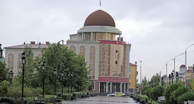 Grozny. The building of the office of the Judicial Parliament. Photo by Magomed Magomedov for the "Caucasian Knot"
