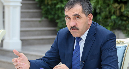 Yunus-Bek Evkurov. Photo: http://www.ingushetia.ru/photo/section.php?SECTION_ID=150