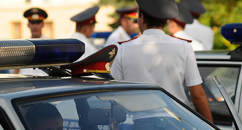 Policemen. Photo: https://www.yuga.ru/media/eb/3b/police_auto__rfpt9lq.jpg