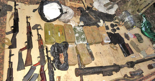 A hiding with weapons. Photo: http://nac.gov.ru
