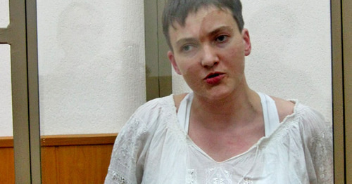 Nadezhda Savchenko at the Donetsk City Court with her own drawings on October 19, 2015. Photo by Konstantin Volgin for the "Caucasian Knot"