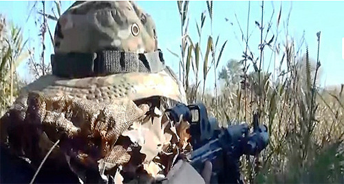 Special service officer during special operation. Photo: http://nac.gov.ru/nakmessage/2015/10/20/v-dagestane-v-khode-kto-neitralizovany-chetvero-banditov.html