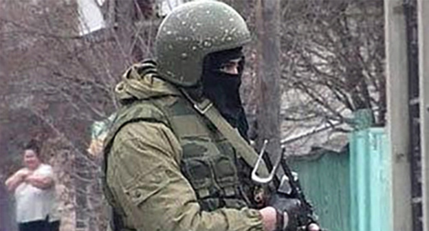 Law enforcer. Photo: http://nac.gov.ru/news/2012/04/06/v-nalchike-unichtozhena-gruppa-boevikov.html