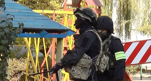 Law enforcers during special operation in Nalchik, November 10, 2015. Photo: http://nac.gov.ru/nakmessage/2015/11/11/v-nalchike-neitralizvan-prisyagnuvshii-ig-bandglavar-boevikov-kbr.html