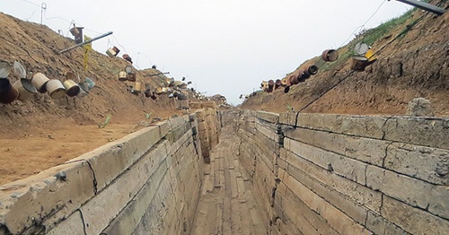 Dug-in positions of the Army of Nagorno-Karabakh, January 2015. Photo by Alvard Grigoryan for the ‘Caucasian Knot’. 