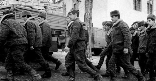 Azerbaijani soldiers during the war, 1992-1993. Photo: Ilgar Jafarov https://ru.wikipedia.org/