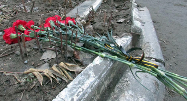 Flowers laid in memory of people killed in the explosion at a residential building in Volgograd. Photo by Vyacheslav Yaschenko for the ‘Caucasian Knot’.  