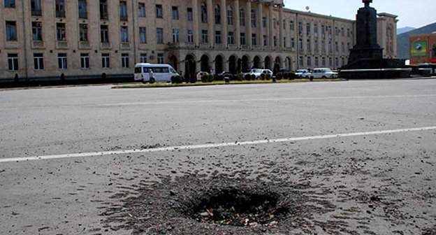 Georgia, Central square in the city of Gori, August 2008. Photo by interpressnews/http://civil.ge
