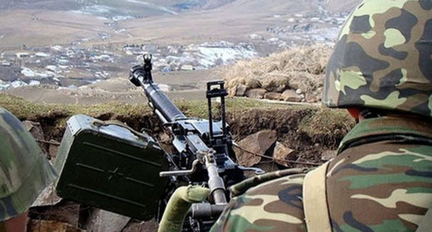 On contact line in Nagorno-Karabakh. Photo: http://vesti.az/news/263365