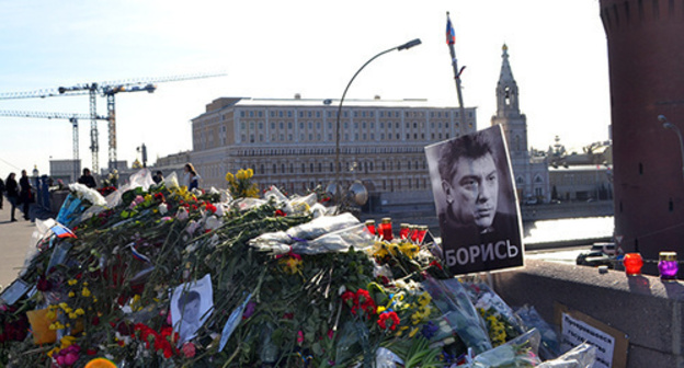At the site of Boris Nemtsov murder in Moscow. Photo by Svetlana Kravchenko for the ‘Caucasian Knot’. 