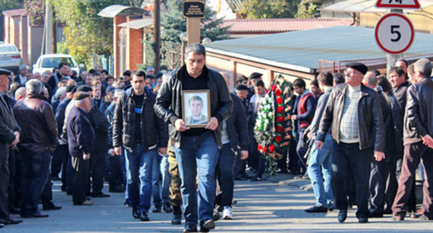 Funeral of the resident of North Ossetia Vladimir Tskaev. November 4, 2015. Photo by Emma Marzoeva for the "Caucasian Knot"