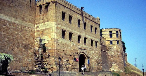 Naryn-Kala Fortress. Photo: Oleg Moro, Wikimedia.org