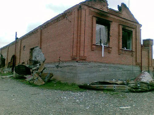 Kartoevs' household - ruined and burnt down. Ingushetia, Ekazhevo, April 2010. Photo by the "Caucasian Knot"