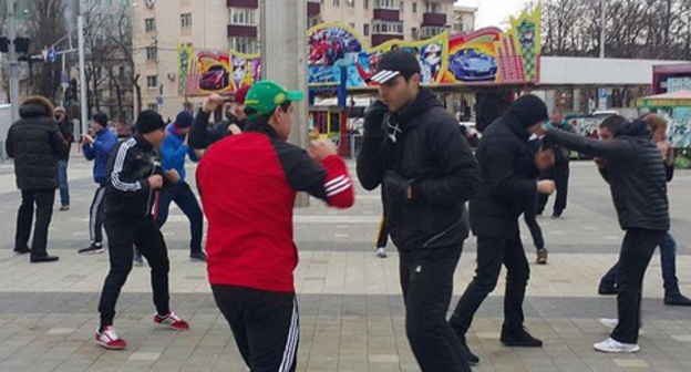 Amateur boxers hold protest workout in front of Krasnodar Mayoralty, January 21, 2016. Photo by Alexei Madrigel for the ‘Caucasian Knot’. 