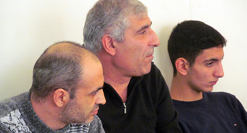 Defendants Yke Arutyunyan, Vardan Vardanyan and Shagen Arutyunyan (from left to right). Photo by Armine Martirosyan for the ‘Caucasian Knot’. 