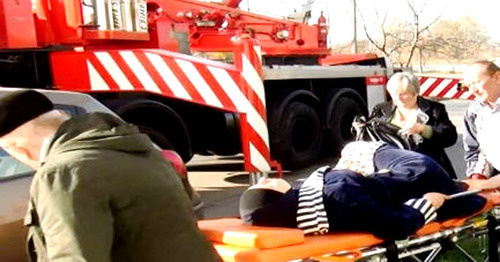 Inna Blenaova is being taken to hospital after special operation, Nalchik, November 10, 2015. Photo: http://nac.gov.ru