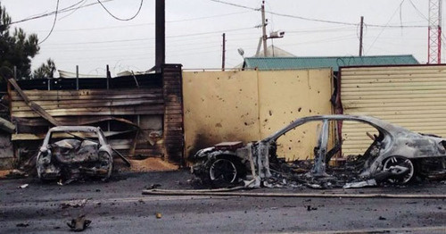 The spot of the explosion at the GIBBD (traffic police) post near the village of Djemikent, Derbent District of Dagestan. February 15, 2016. Photo http://nac.gov.ru/
