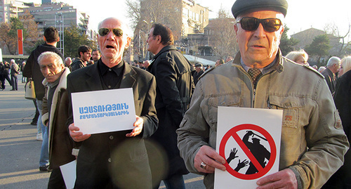 Participants of the rally in Yerevan, March 1, 2016. Photo by Tigran Petrosyan for the ‘Caucasian Knot’. 