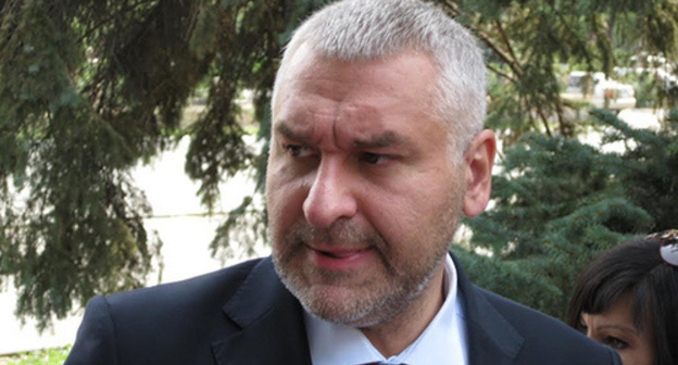 Advocate Mark Feighin near the Donetsk City Court. Photo by Konstantin Volgin for the "Caucasian Knot"