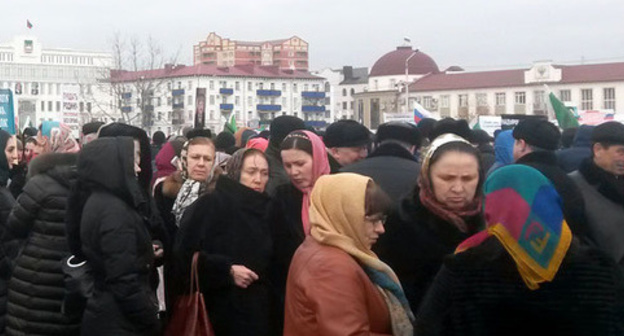 Chechnya residents take part in rally in Grozny, January 22, 2016. Photo by Magomed Magomedov for the ‘Caucasian Knot’. 
