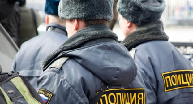 Policemen. Photo: http://www.riadagestan.ru