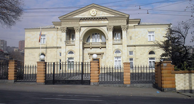 Residence of Armenian President. Photo: http://www.building.am/rus/pagegal.php?id=69