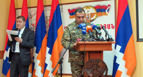Colonel Victor Arustamyan, the head of the operative unit of the NKR Defense Army (to the right). Stepanakert, Nagorno-Karabakh. April 4, 2016. Photo by Alvard Grigoryan for the "Caucasian Knot"