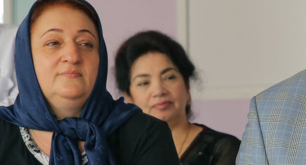 Zaripat Umakhanova, the principal of the Makhachkala boarding school "Zabota" (Care). Photo http://www.dagmintrud.ru/