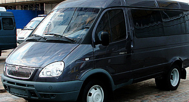 Gazel minivan - model GAZ-3221. Photo by http://ru.wikipedia.org
