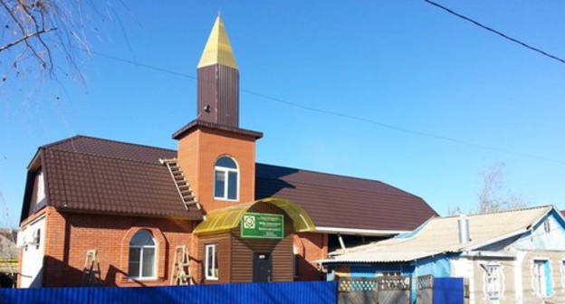 Mosque in Pallasovka. Photo: ‘Muslims of Pallasovka’ group in social network VKontakte; https://vk.com/club79340313?z=photo-79340313_341092325%2Falbum-79340313_0%2Frev