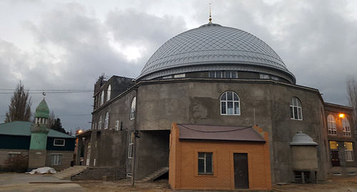 Juma Mosque in Hungarian Fighters street in Makhachkala. Photo: http://zulo.ru/author/admin/page/806/
