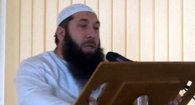 Magomednabi Magomedov. Photo: http://onkavkaz.com/articles/2377-chernovik-sotrudniki-cpe-dagestana-zaderzhali-imama-vostochnoi-mecheti-hasavyurta.html