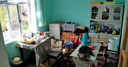 House damaged by the shelling, Terter District of Azerbaijan, April 3, 2016. Photo by Famil Makhmudbeily for the ‘Caucasian Knot’. 