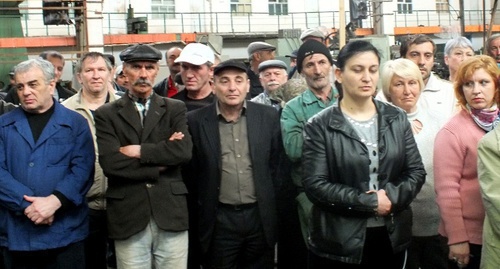 Workers of "Aviaagregat" factory take part in rally. Photo by Patimat Makhmudova for the ‘Caucasian Knot’. 