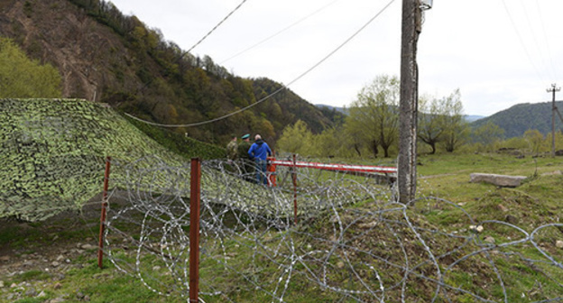 Georgia and South Ossetia border. Photo: © Sputnik/ Ada Bagian, http://sputnik-ossetia.ru/images/12/88/128845.jpg