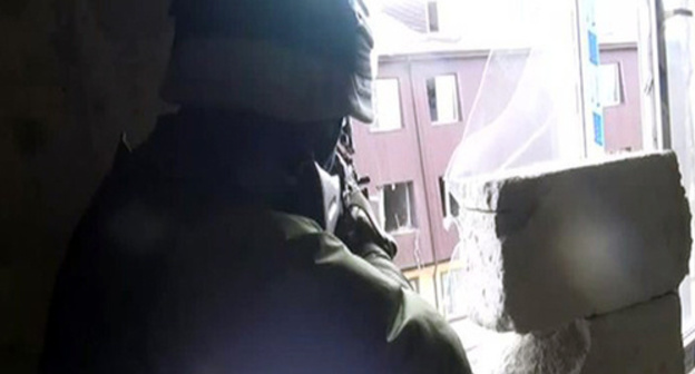 Law enforcers during CTO. Photo: http://www.vesti.ru/doc.html?id=2751487