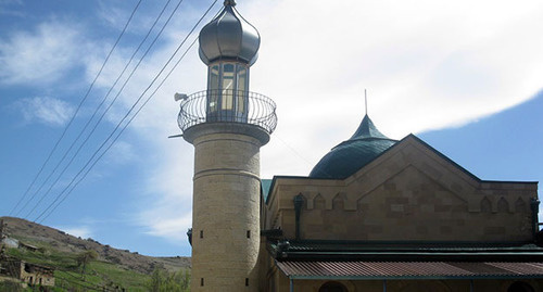 A mosque in the Dagestani villahe Chokh. Photo by Timur Isaev for the "Caucasian Knot"