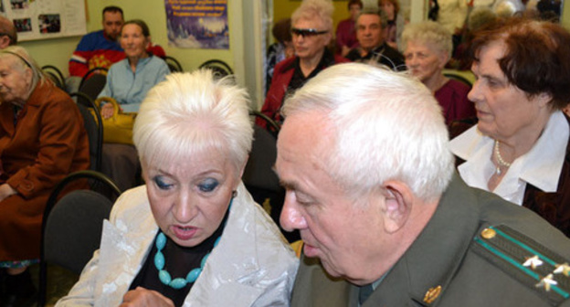 A meeting of visually impaired persons from the branch of the "All-Russian Association for Visually Impaired". Sochi, May 16, 2016. Photo by Svetlana Kravchenko for the "Caucasian Knot"