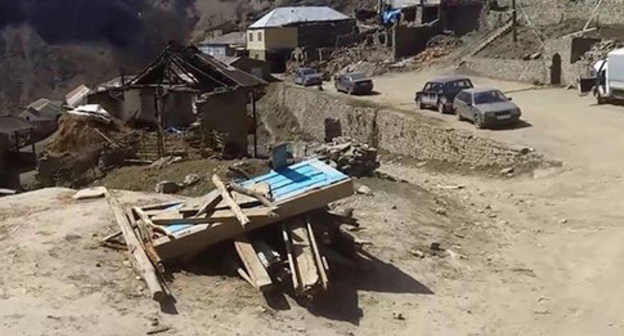 The Chechen village of Kenkhi in the Sharoi District. Screenshot of a video by the user Standart Media https://www.youtube.com/watch?v=EhzCawq-RpQ