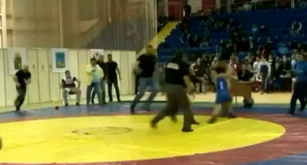 A mass fight at the Championship in the city of Stary Oskol. May 15, 2016. Screenshot of a video by the user Vladimir Kornev https://www.youtube.com/watch?v=aZlXVCXMY_8